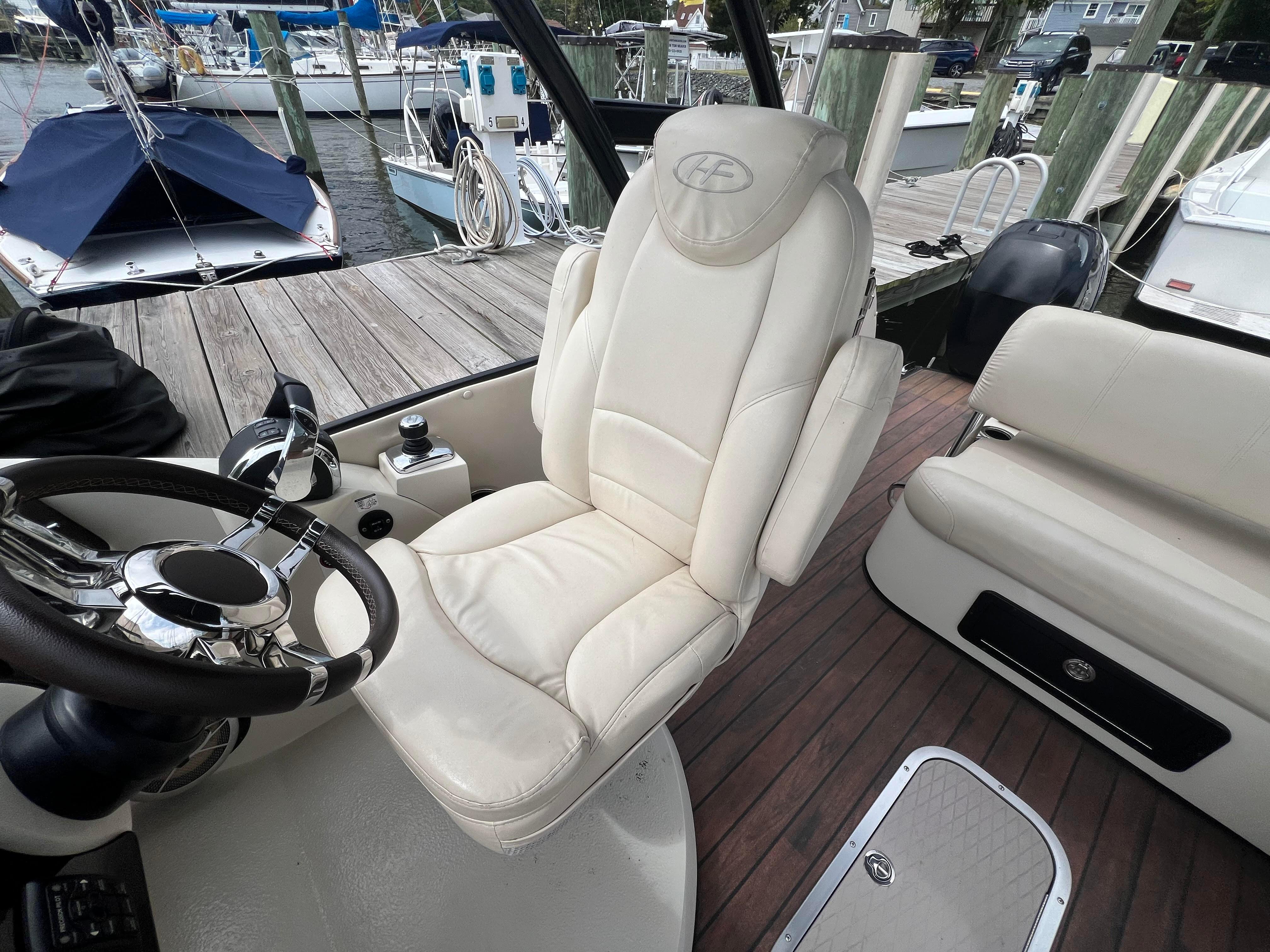 2015 Harris FloteBote Grand Mariner SL 250 — photo 10