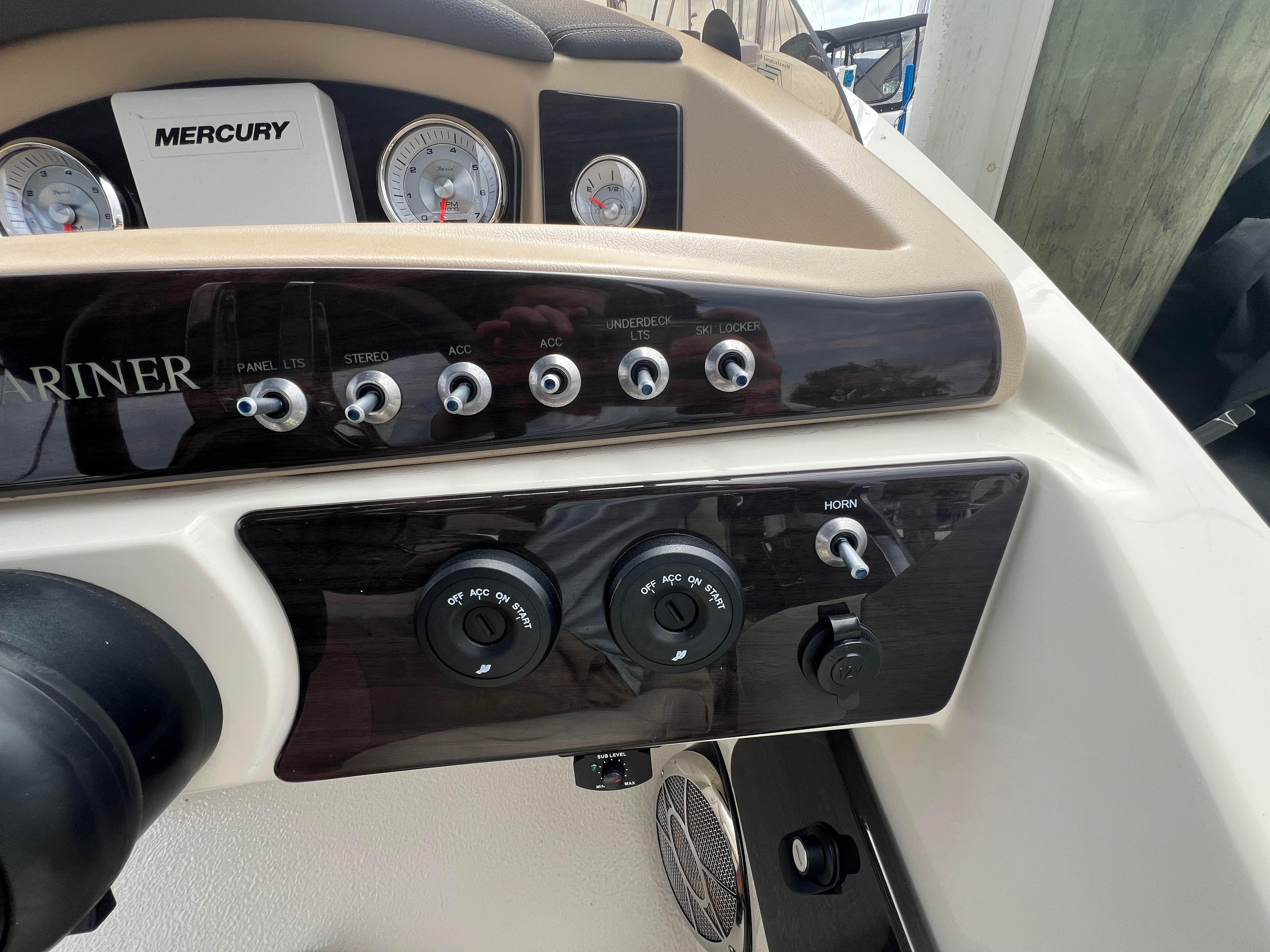 2015 Harris FloteBote Grand Mariner SL 250 — photo 13