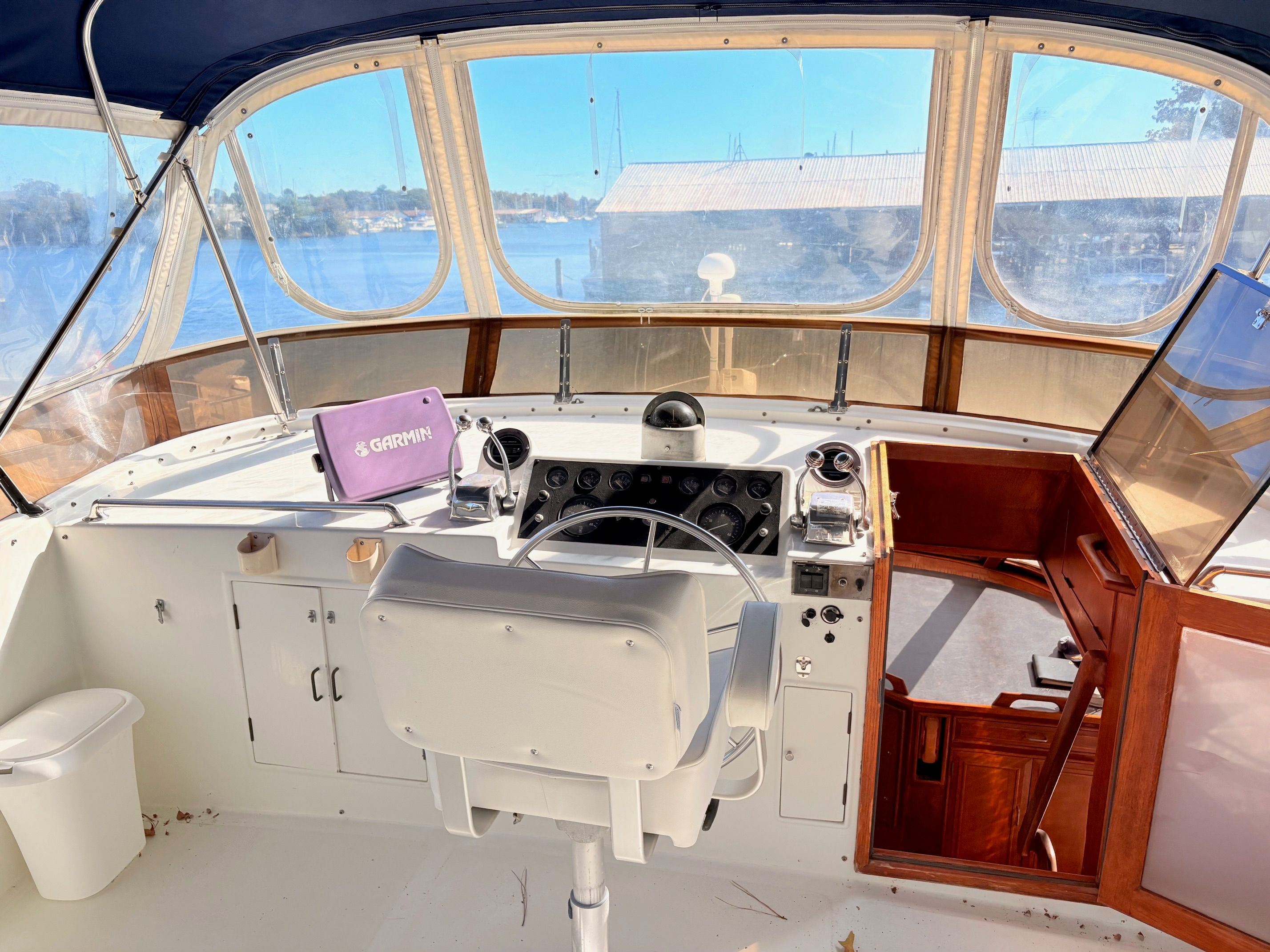 1985 Ocean Alexander 50 MK II PHMY — photo 4