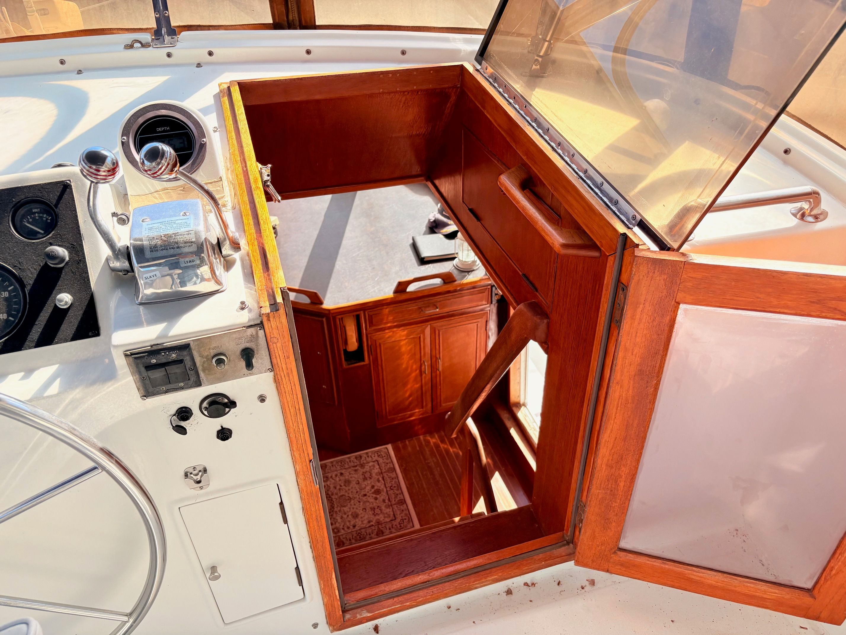 1985 Ocean Alexander 50 MK II PHMY — photo 8