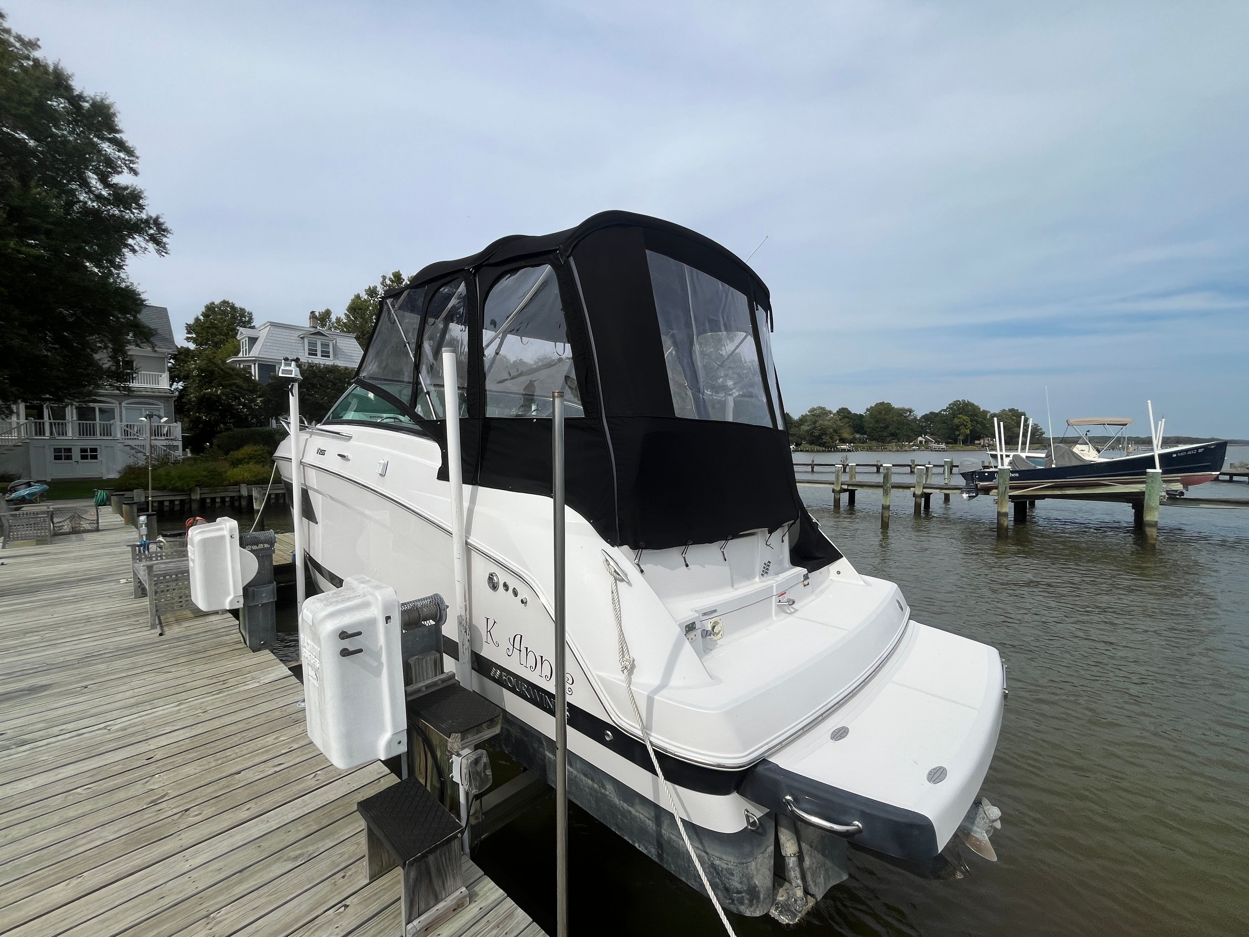 2016 Four Winns V255 — photo 13