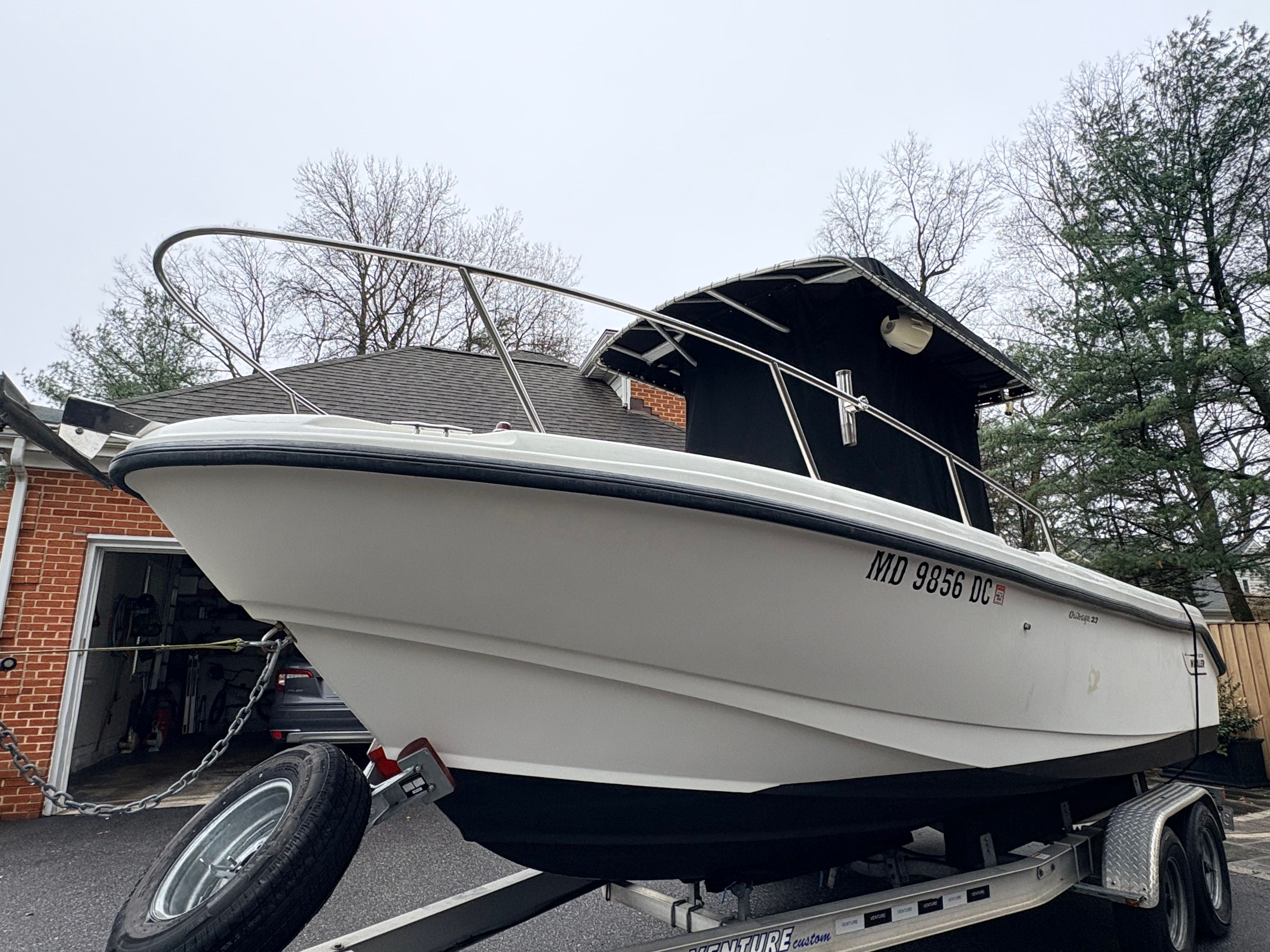 1999 Boston Whaler 230 Outrage — photo 13