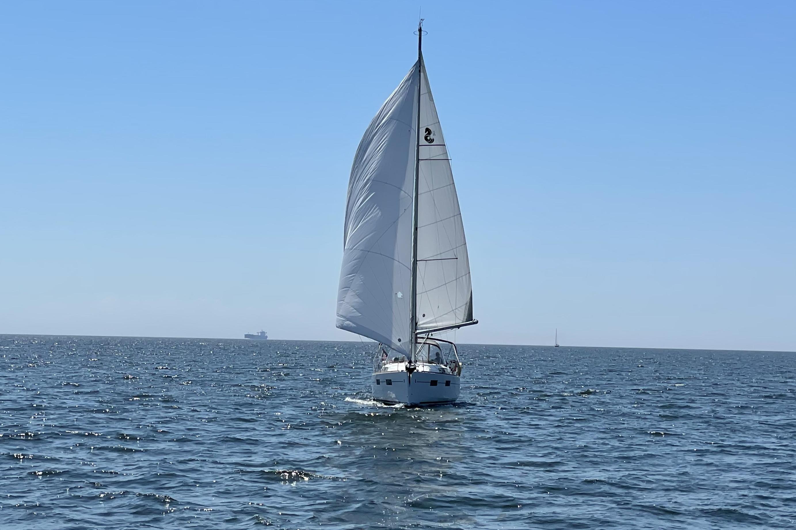 2016 Beneteau Oceanis 35 — photo 13