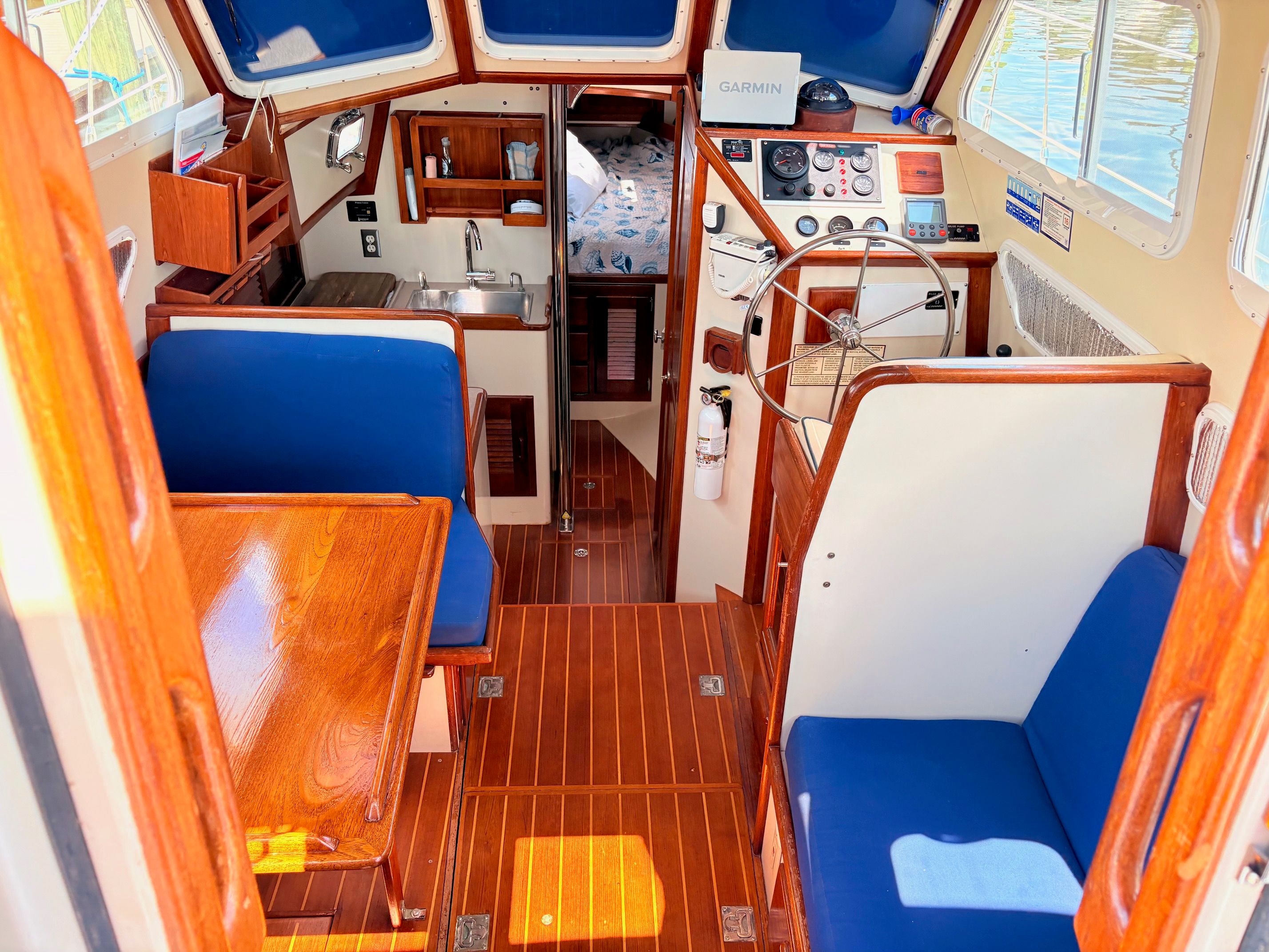 1995 Pacific Seacraft Pilothouse 32 — photo 5