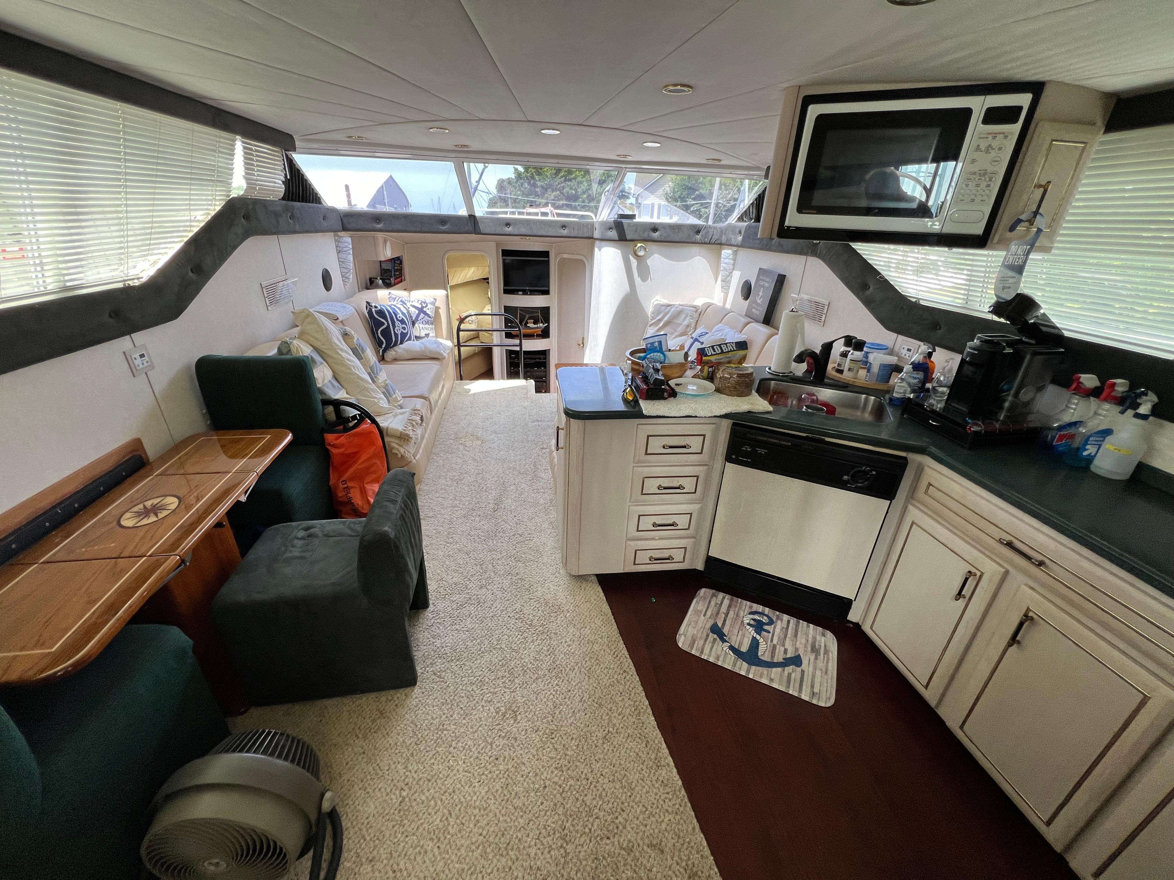 1998 Mainship 47 Motor Yacht — photo 6