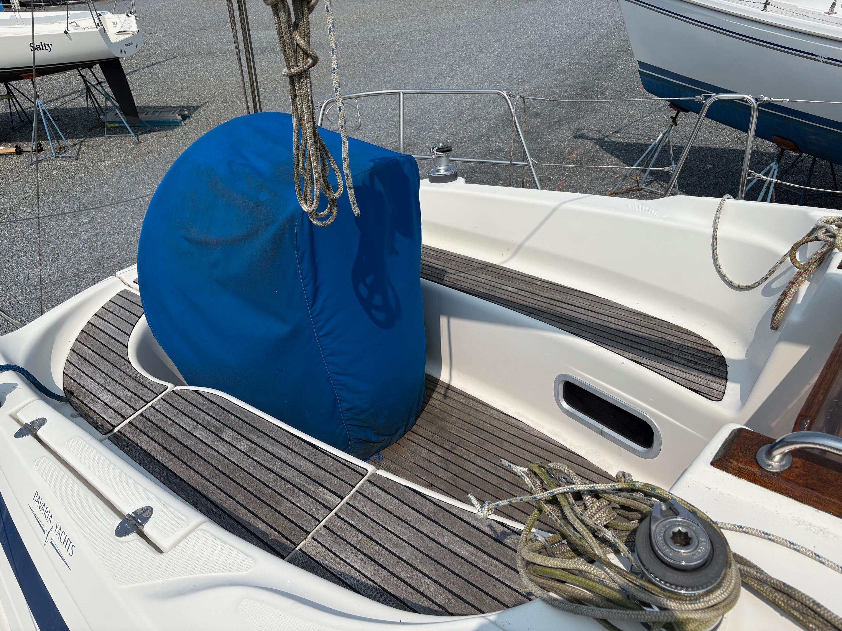 2003 Bavaria 33 — photo 13