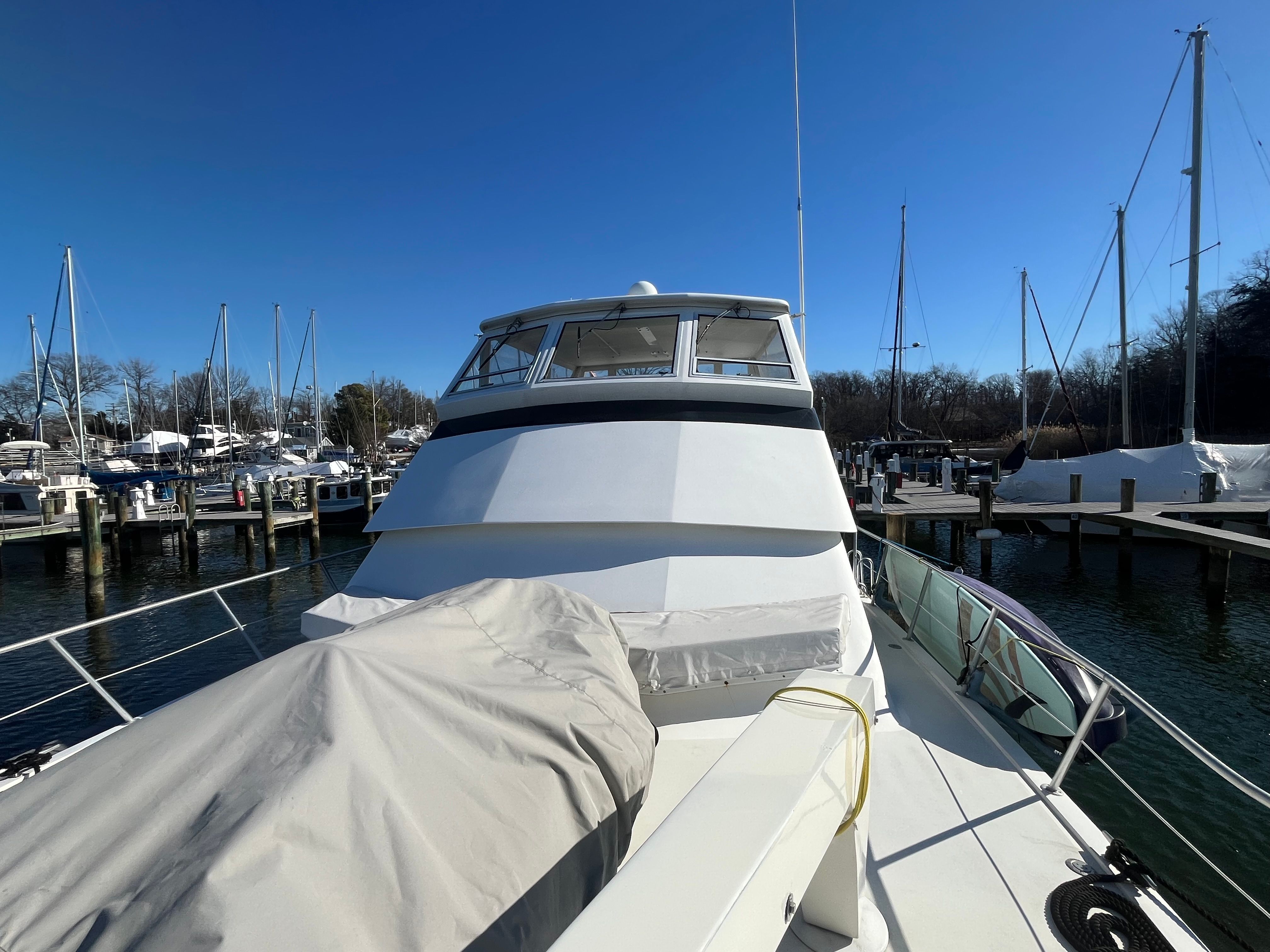 1996 Viking 60 Cockpit Sport Yacht — photo 9