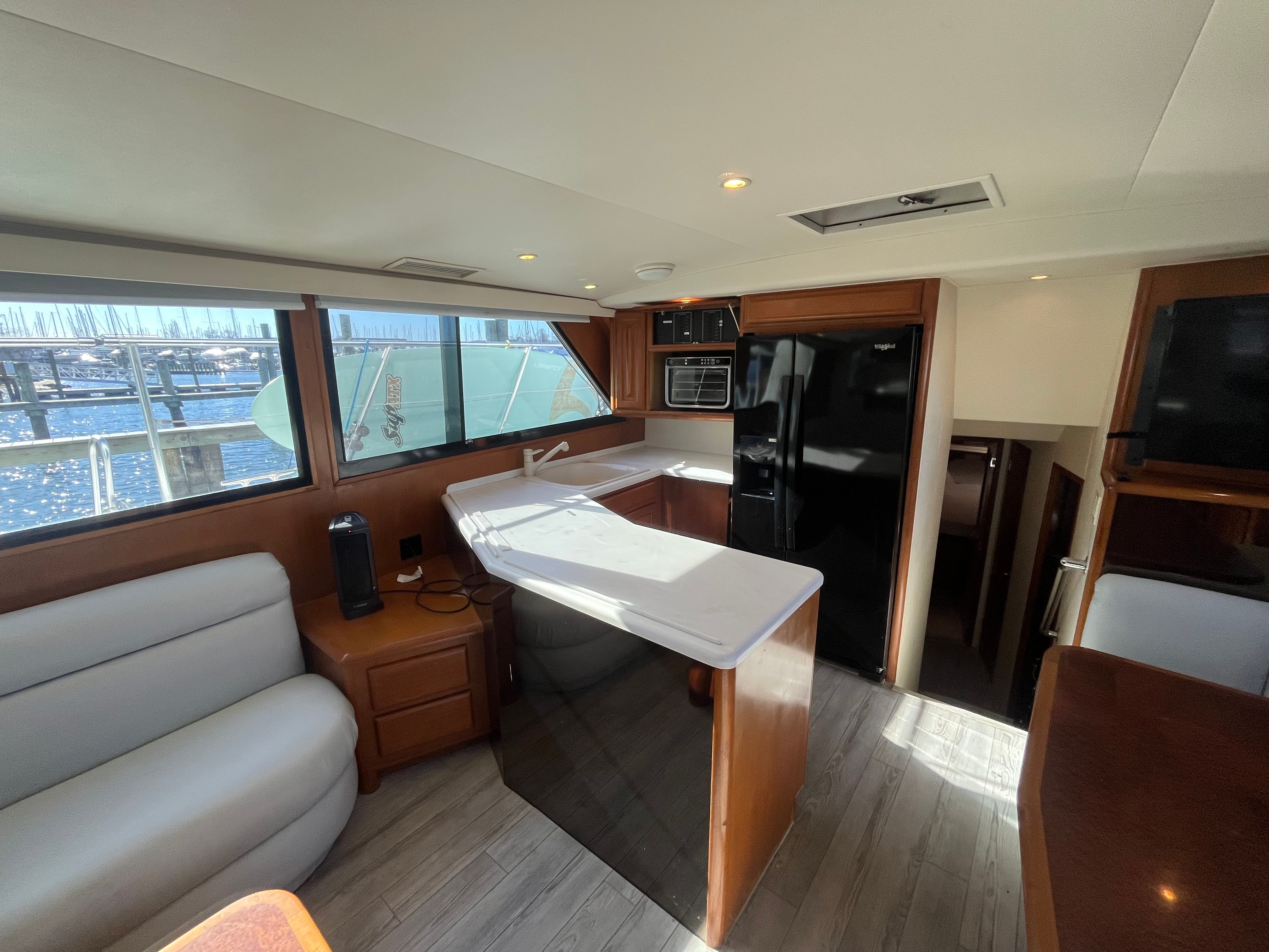 1996 Viking 60 Cockpit Sport Yacht — photo 13