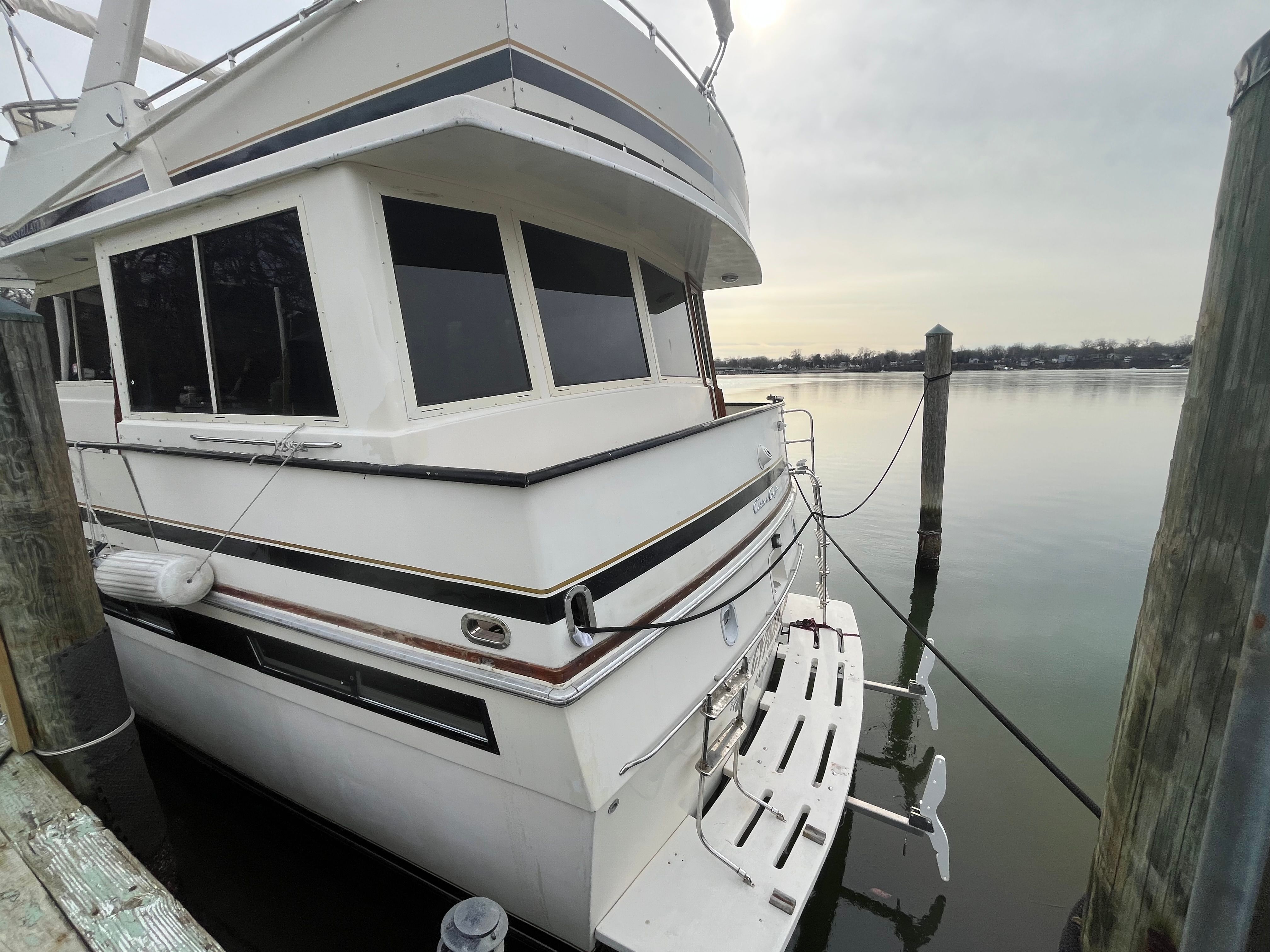 1987 Chris-Craft 500 Constellation — photo 3