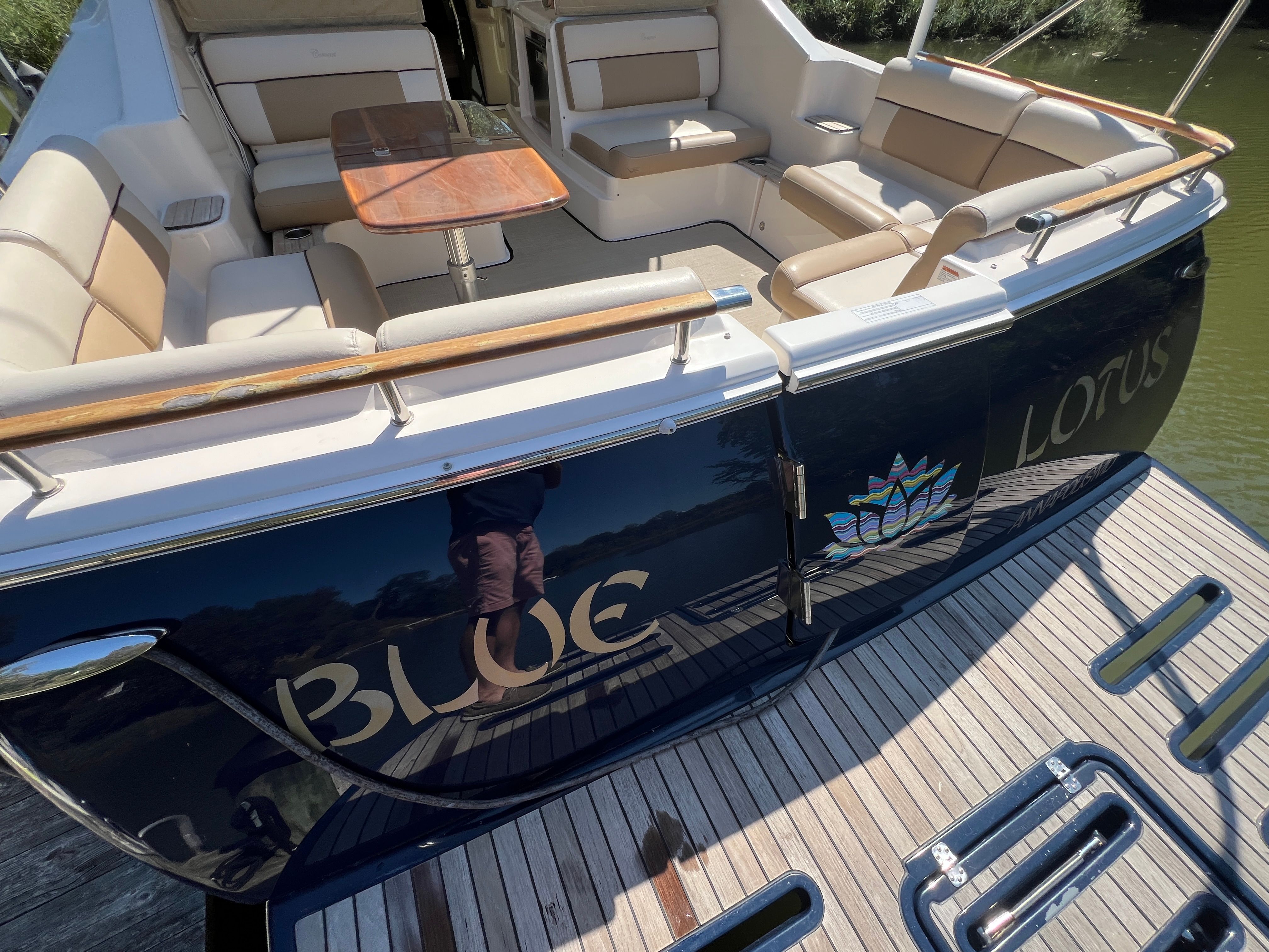2013 Tiara Yachts 3100 Coronet — photo 9