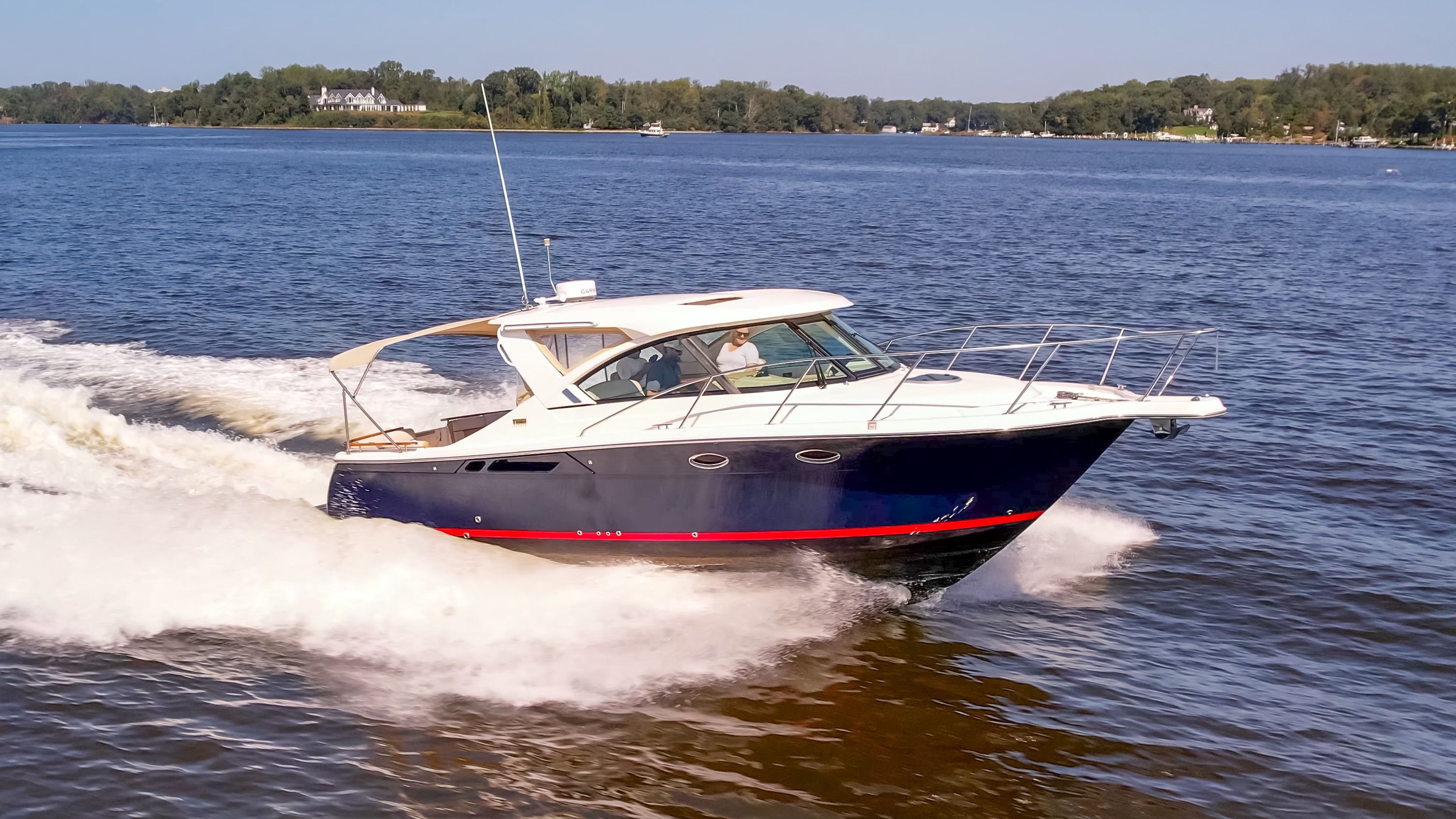 2013 Tiara Yachts 3100 Coronet — exterior, Annapolis, Maryland