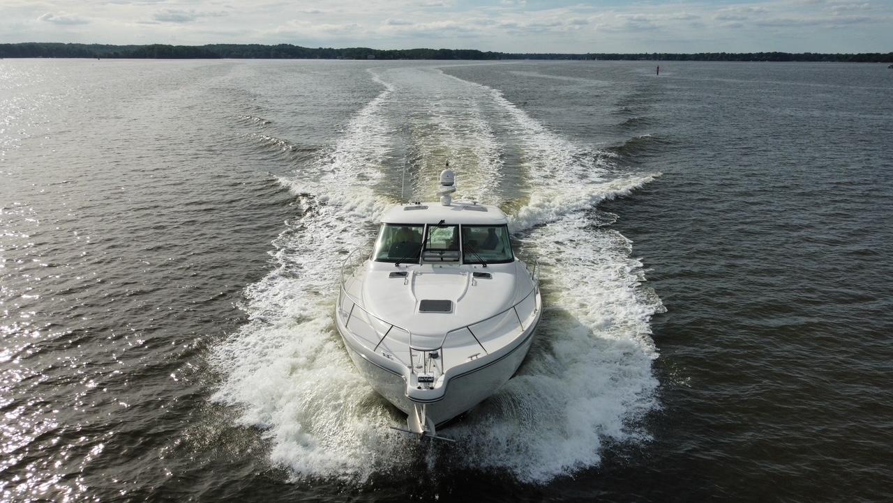 2008 Tiara Yachts 4300 Sovran — photo 5