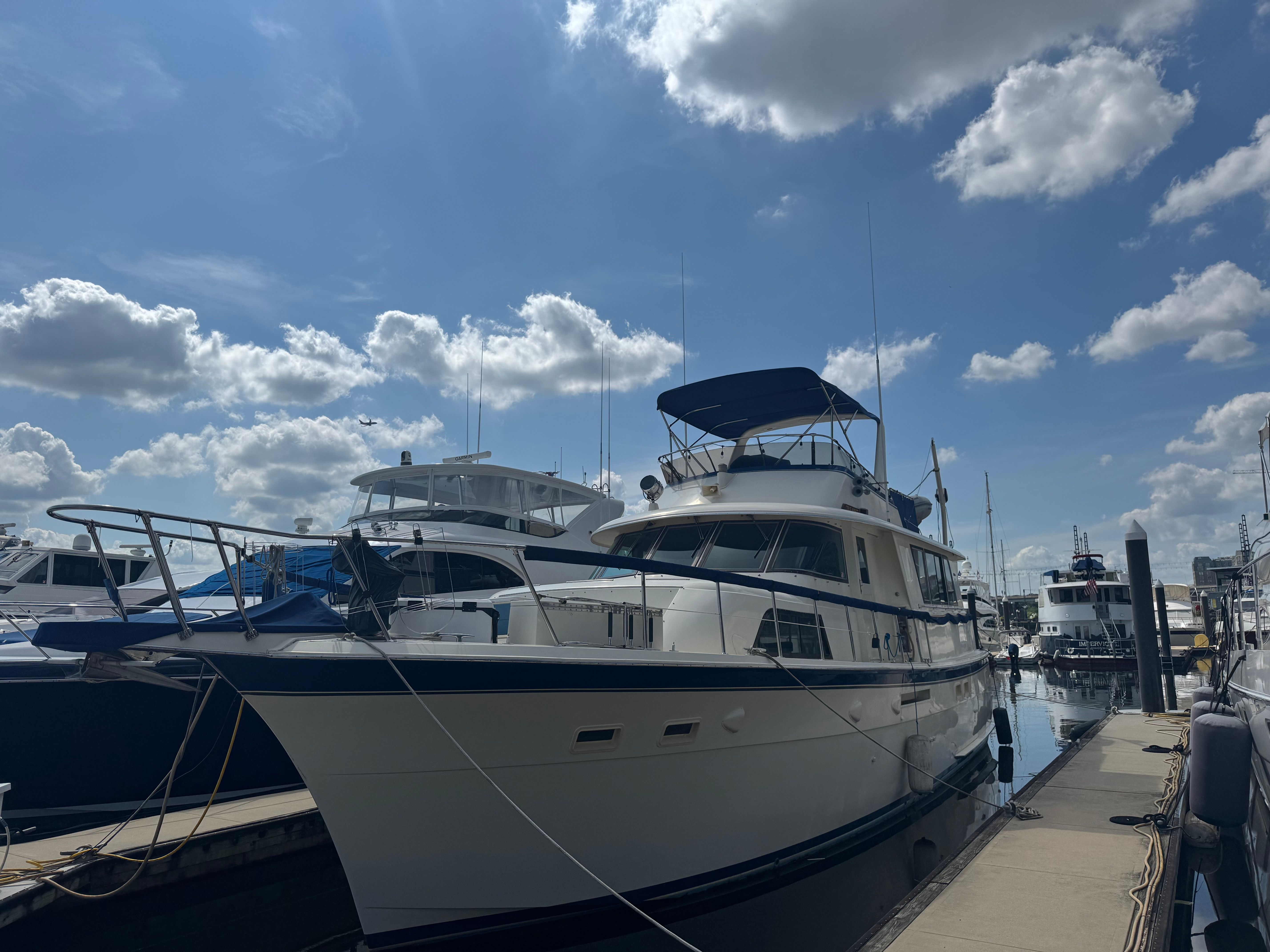1985 Hatteras 53 Extended Deck — photo 3