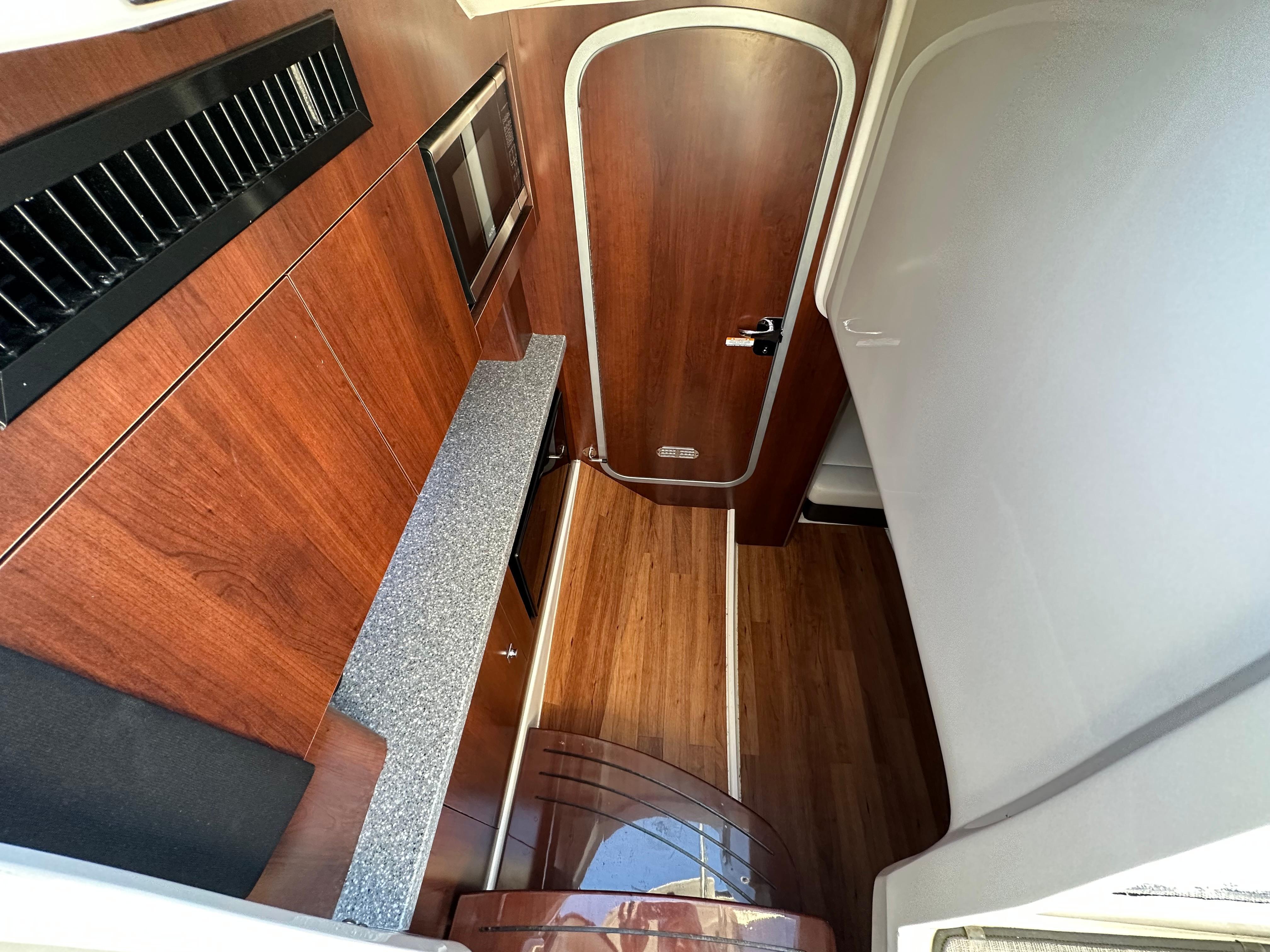 2016 Chaparral 337 SSX — photo 5