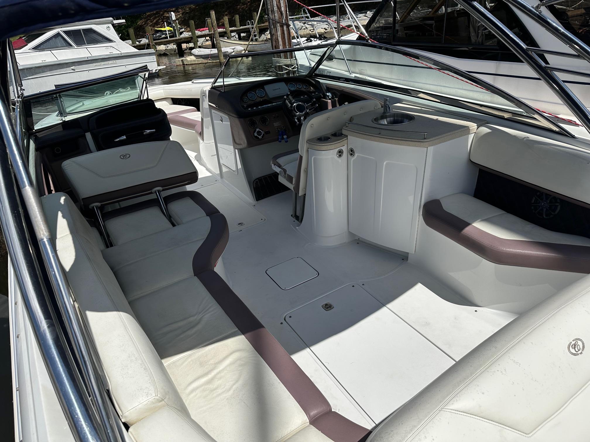 2012 Cobalt 302 — photo 10
