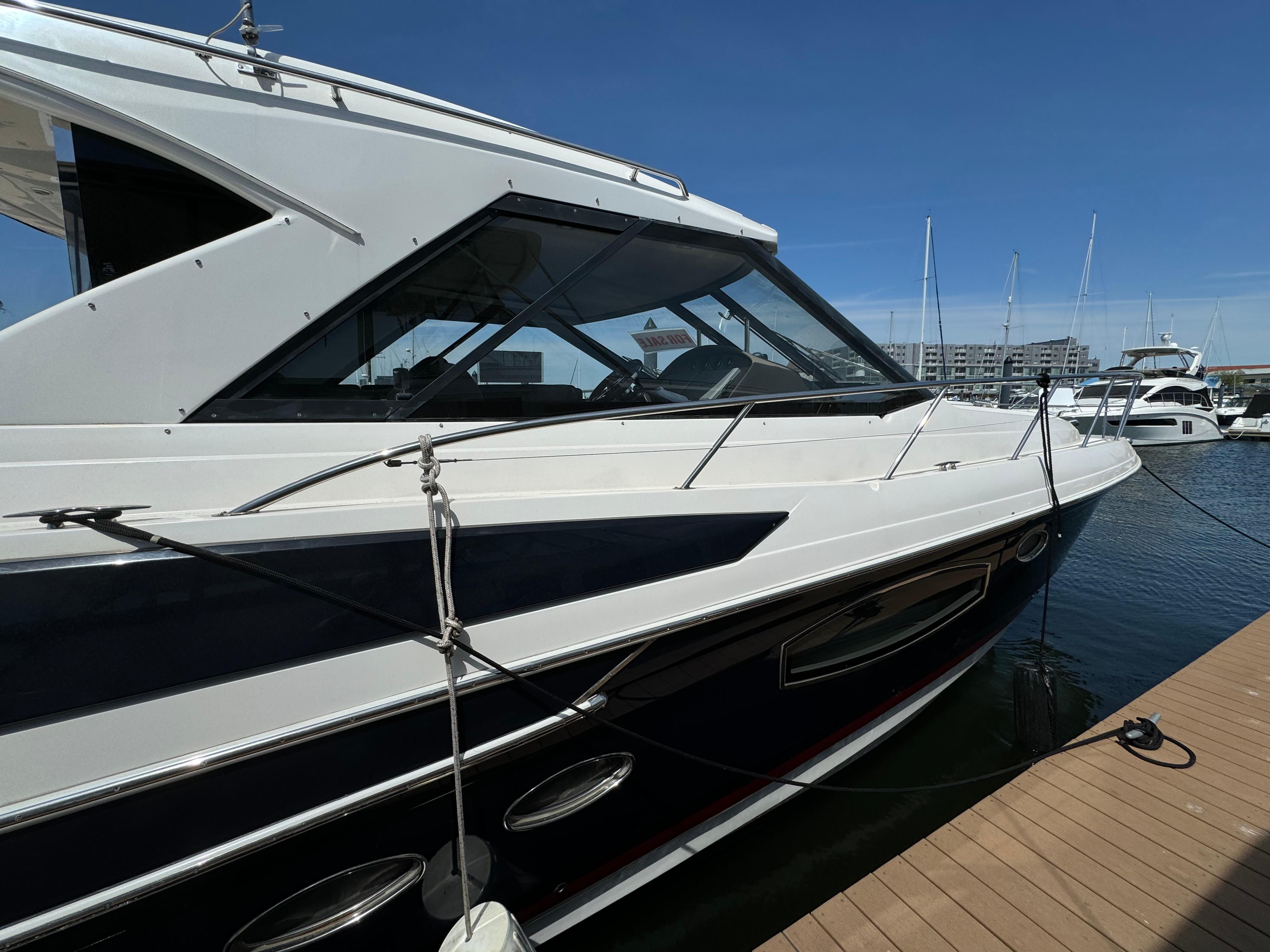 2014 Regal 46 Sport Coupe — photo 13