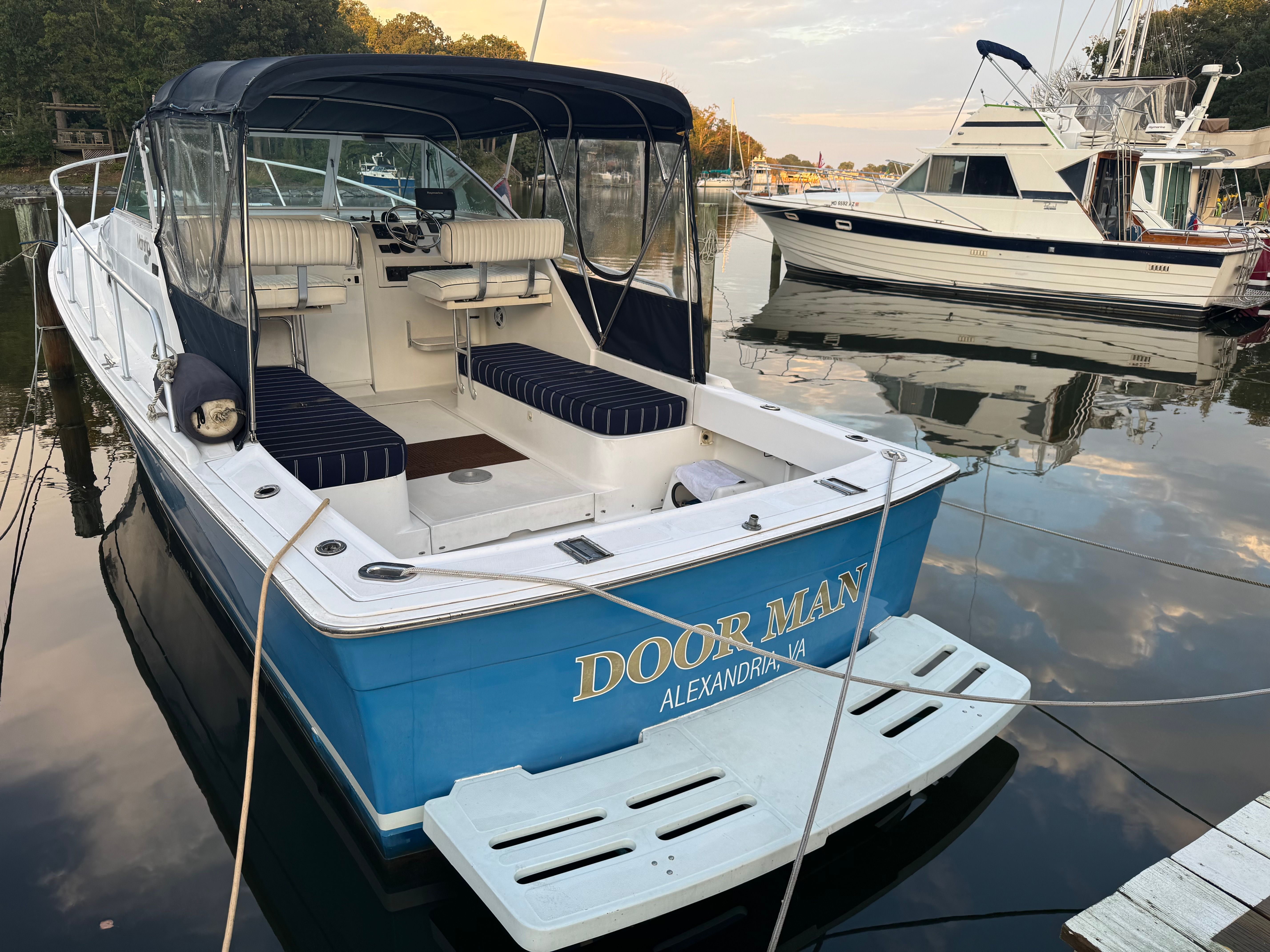 1999 Mainship Pilot 30 Sedan — photo 5
