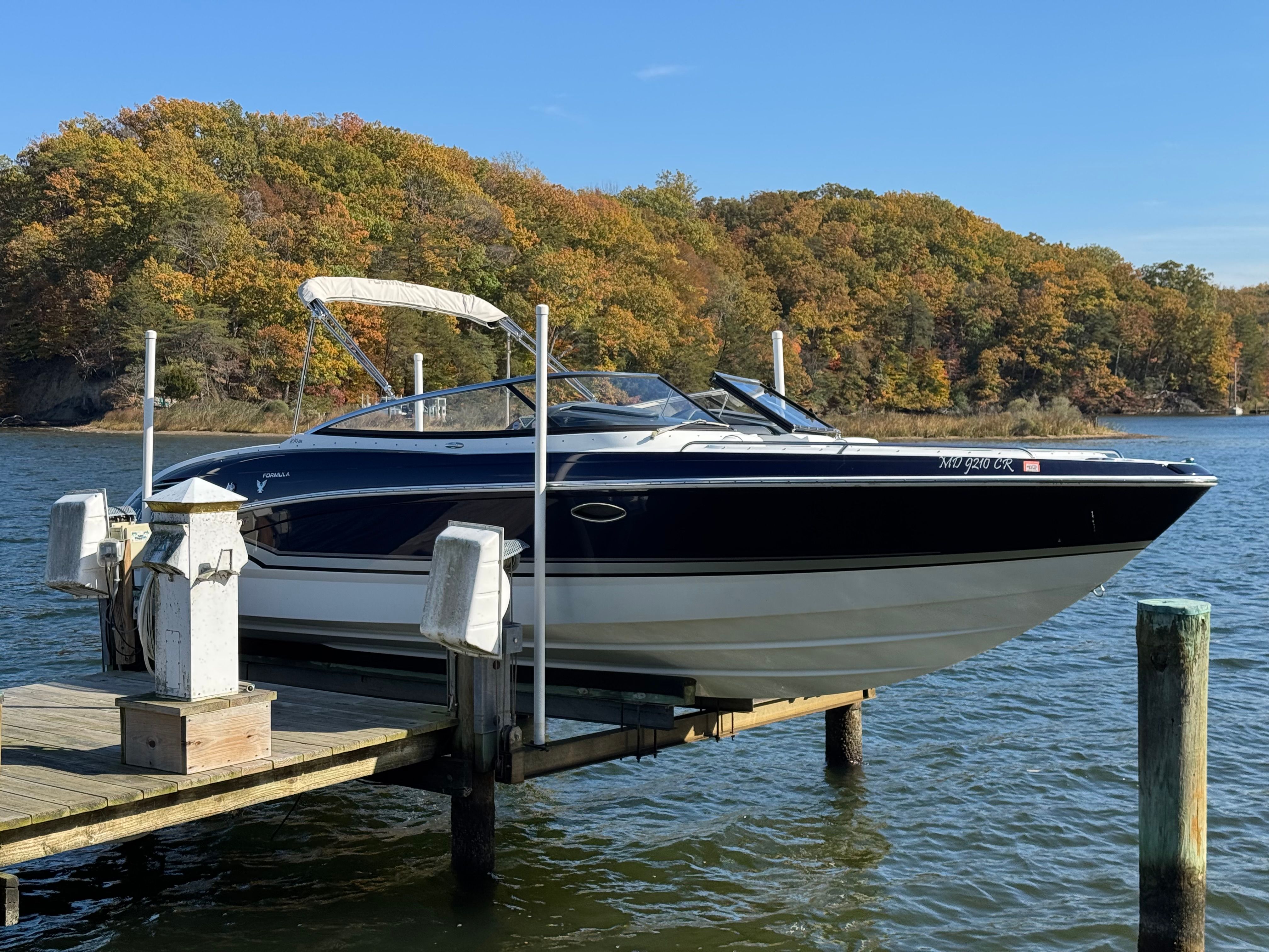 2014 Formula 270 Bowrider — photo 4