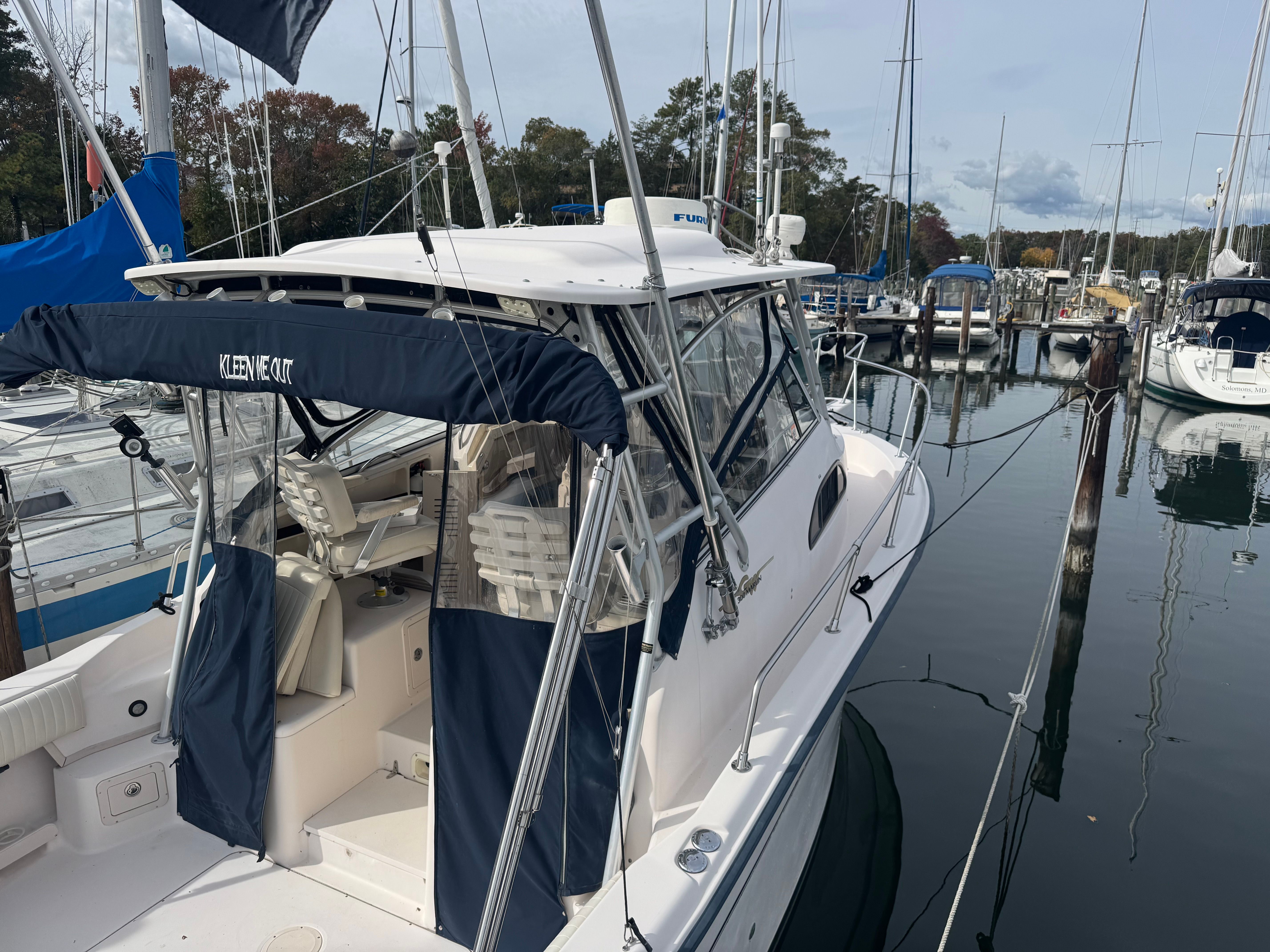 2004 Grady-White Marlin 300 — photo 8