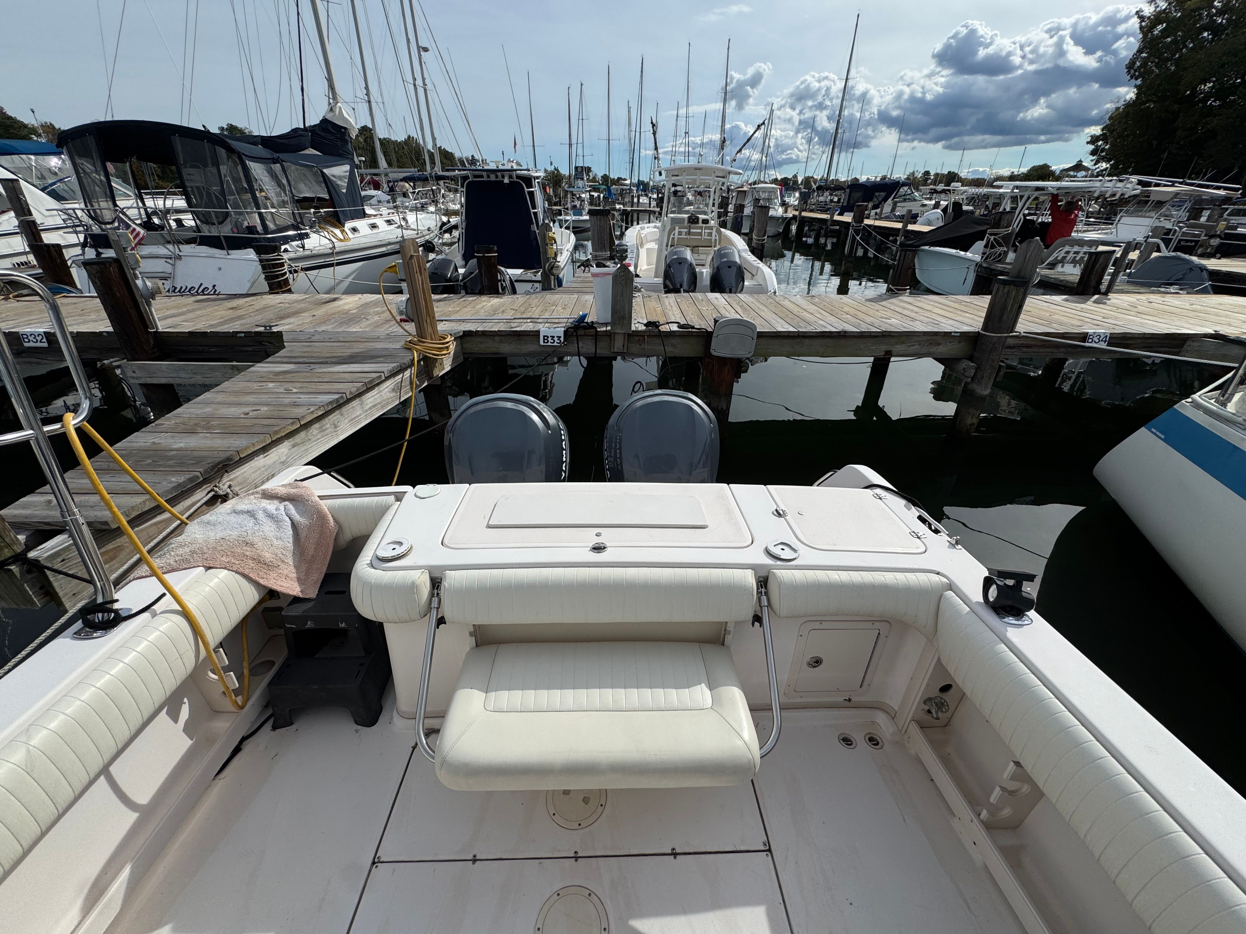 2004 Grady-White Marlin 300 — photo 10